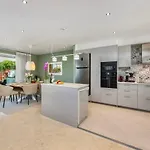 בית נופש Luxury In Serene Location With Pool & Private Garden קווארטיירה