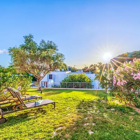 Luxury In Serene Location With Pool & Private Garden Дом отдыха Картейра