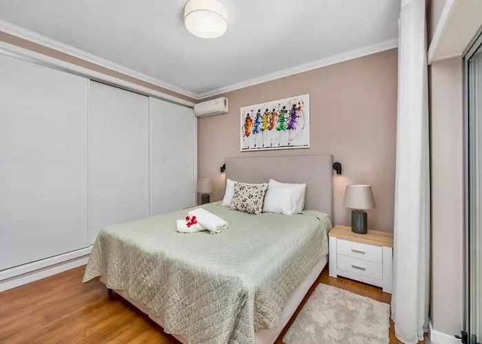 度假居 Luxury In Serene Location With Pool & Private Garden 奎特里拉