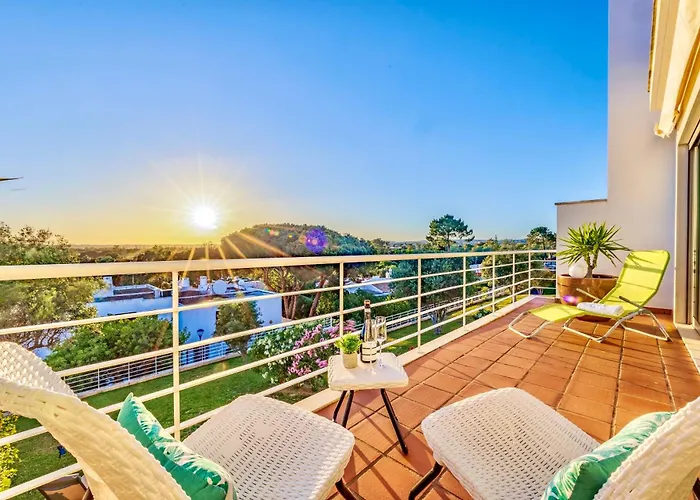 度假居 Luxury In Serene Location With Pool & Private Garden *